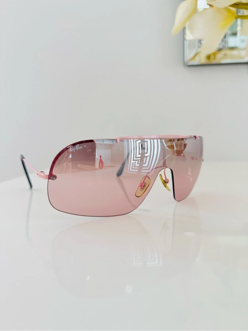 Vintage 🌸 Authentic Ray ban light pink rimless sunglasses